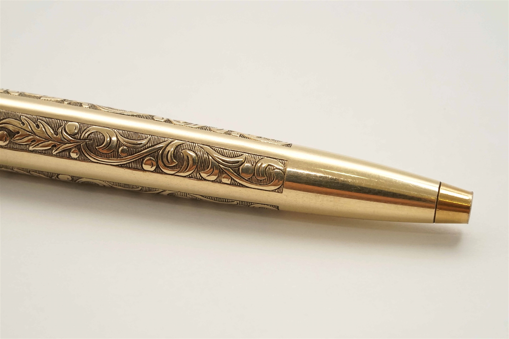 Bút bi Sheaffer Imperial Grapes & Leaves 12K Rolled Gold Plated Ballpoint Pen