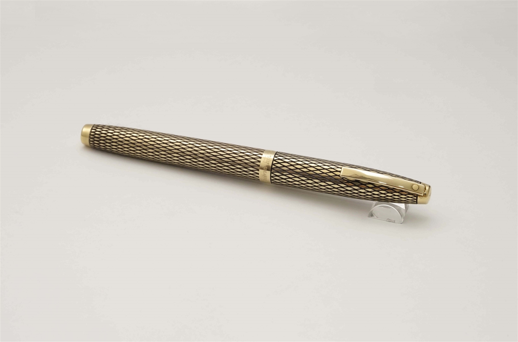 Bút máy Sheaffer Imperial Sovereign Gold Fill Diamond Design 14K B