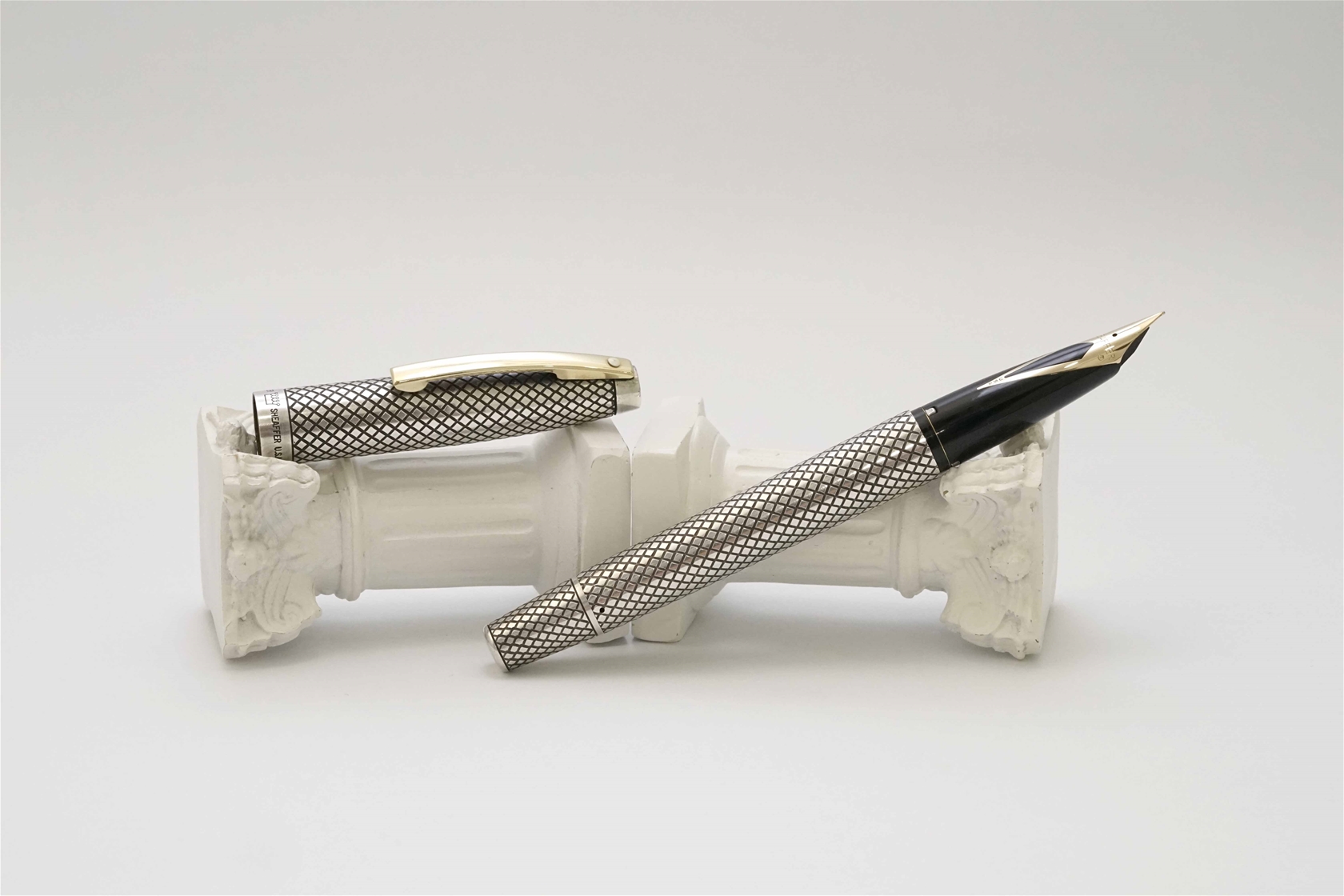 Bút máy Sheaffer Imperial Touchdown Diamond Mesh Sterling Silver 14K F