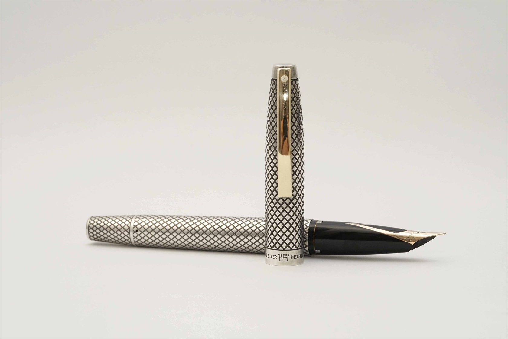 Bút máy Sheaffer Imperial Touchdown Diamond Mesh Sterling Silver 14K F