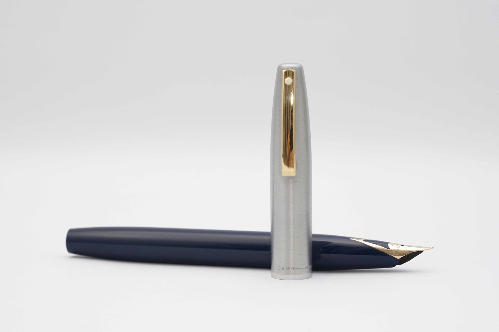 Bút máy Sheaffer Imperial Triumph 440 Blue Barrel 14K F 