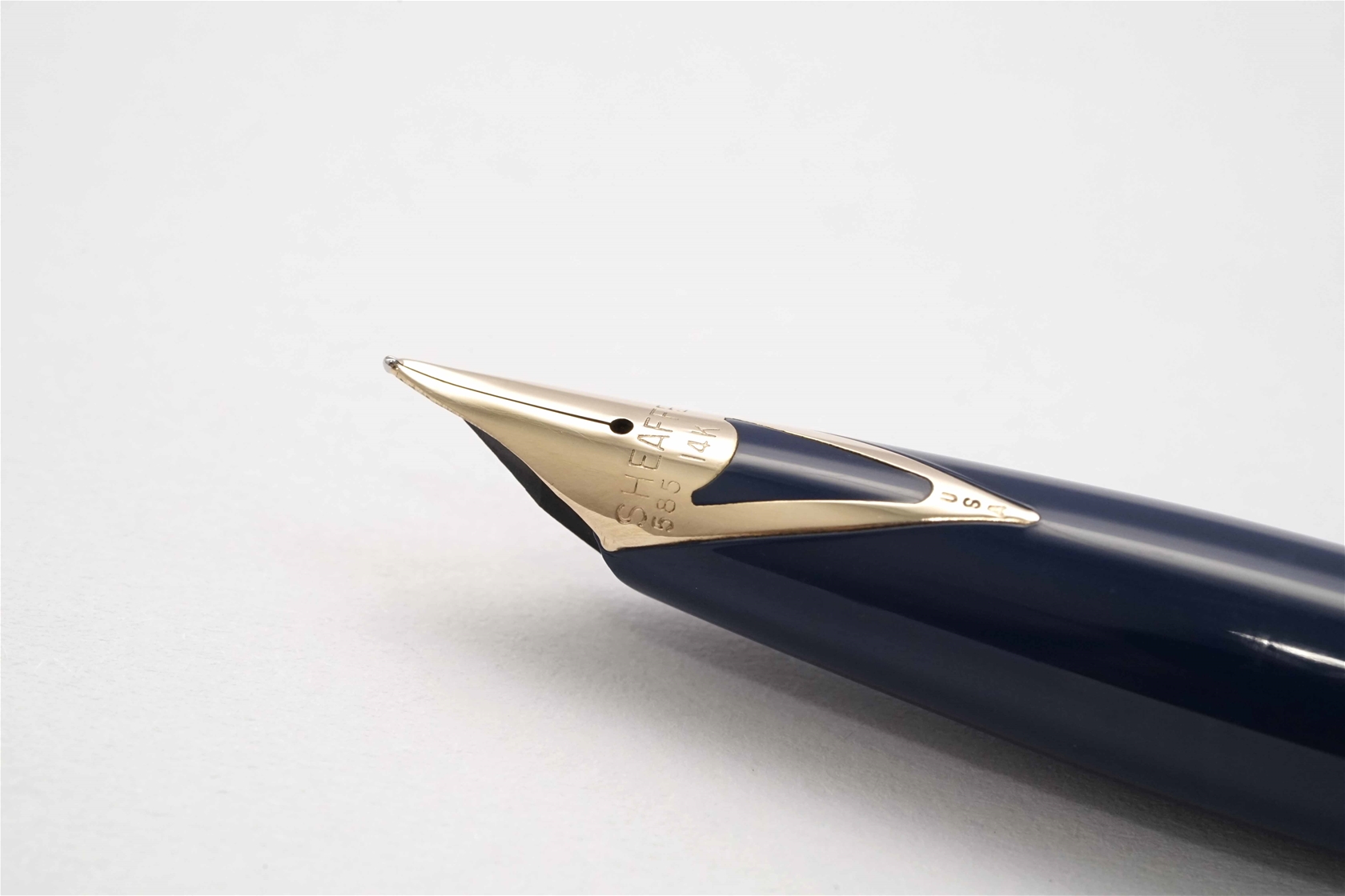 Bút máy Sheaffer Imperial Triumph 440 Blue Barrel 14K F 