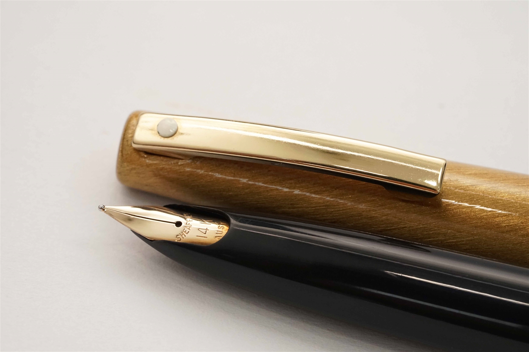 Bút máy Sheaffer Lady 630 Brushed Gold 14K F