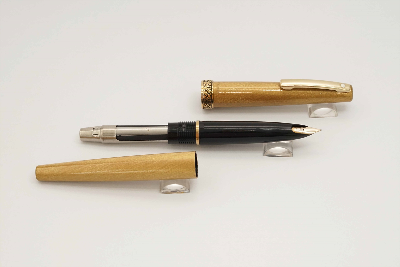 Bút máy Sheaffer Lady 630 Brushed Gold 14K F