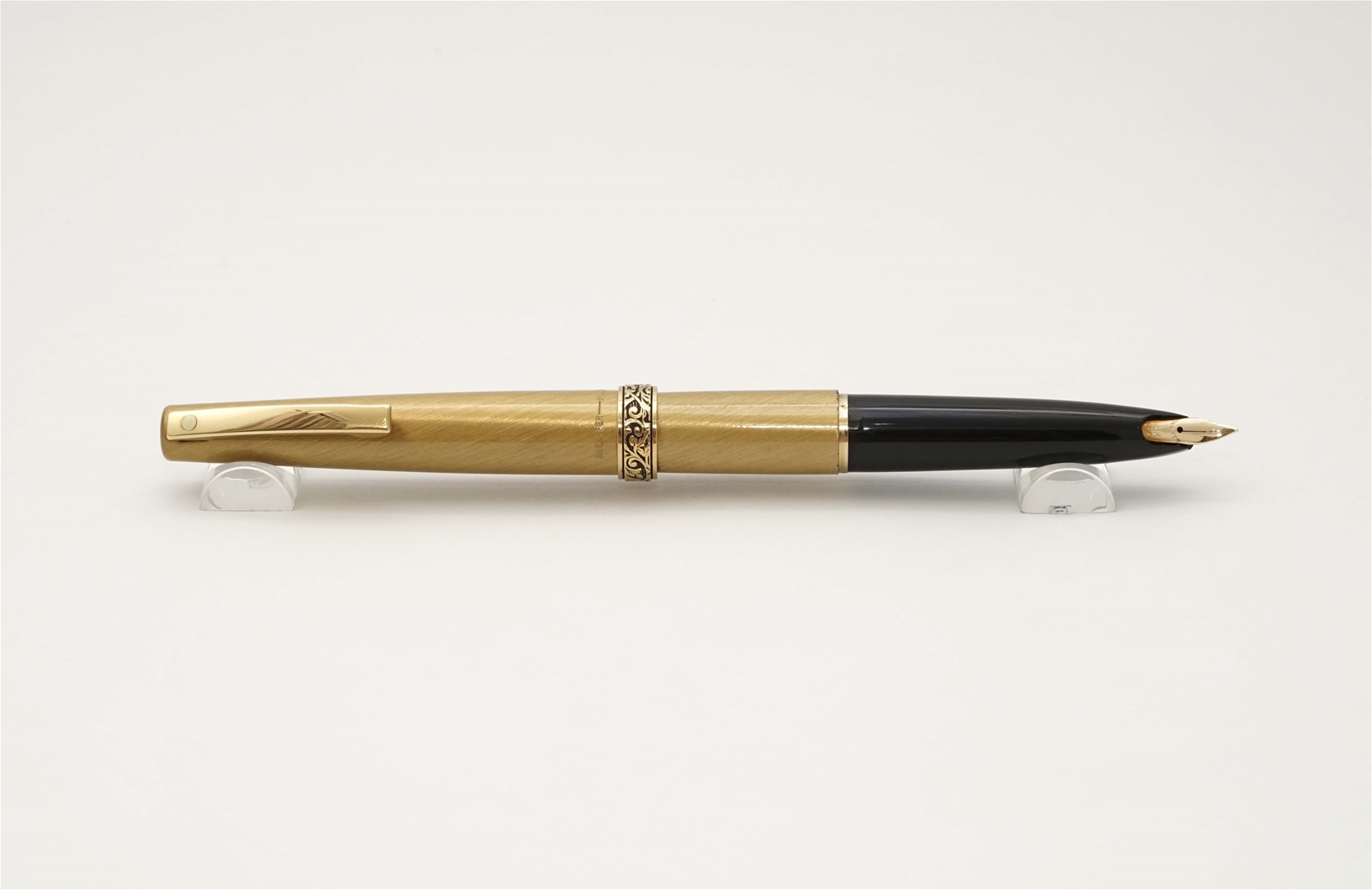 Bút máy Sheaffer Lady 630 Brushed Gold 14K F