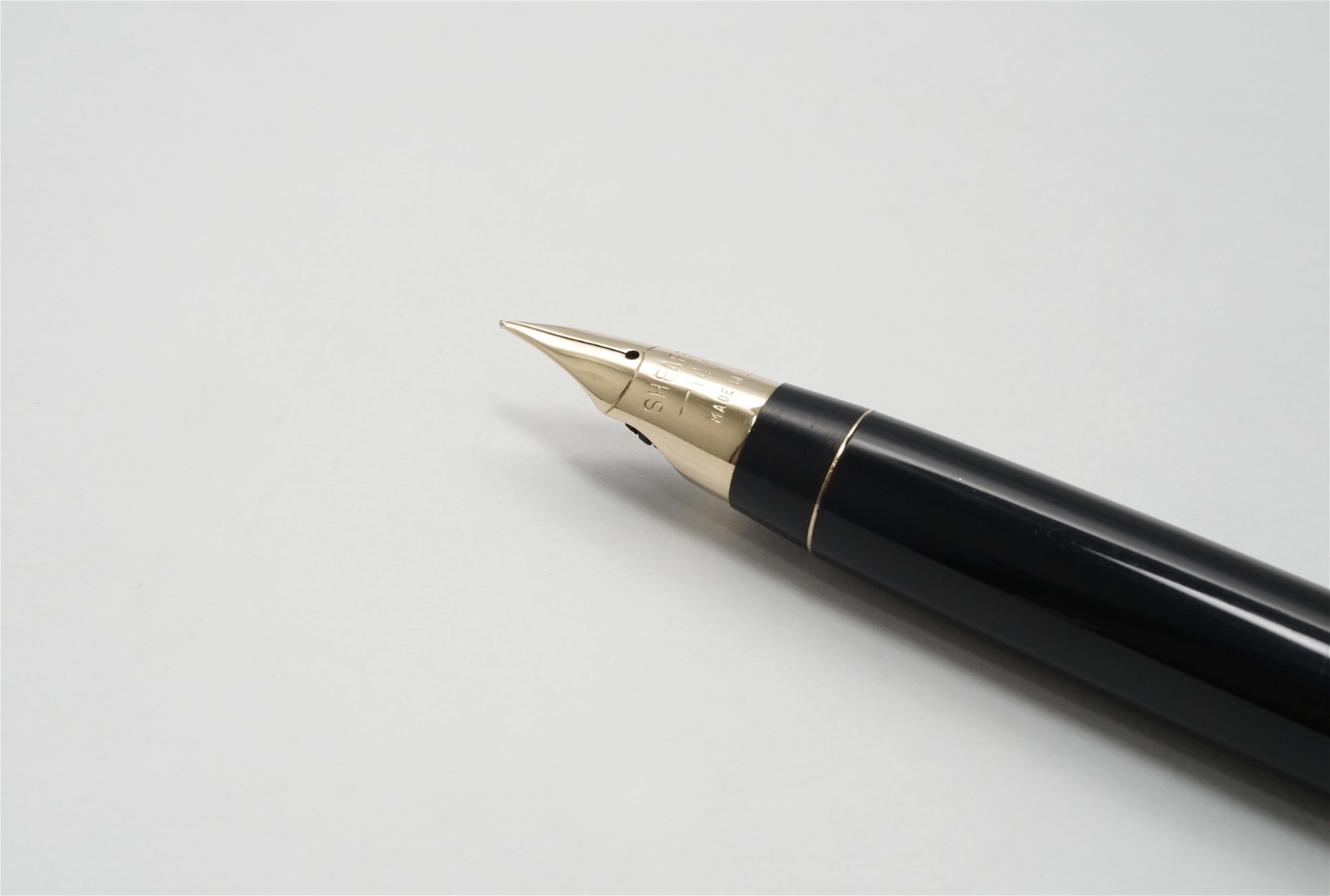 Bút máy Sheaffer Lady 632 Black Tulle 14F F