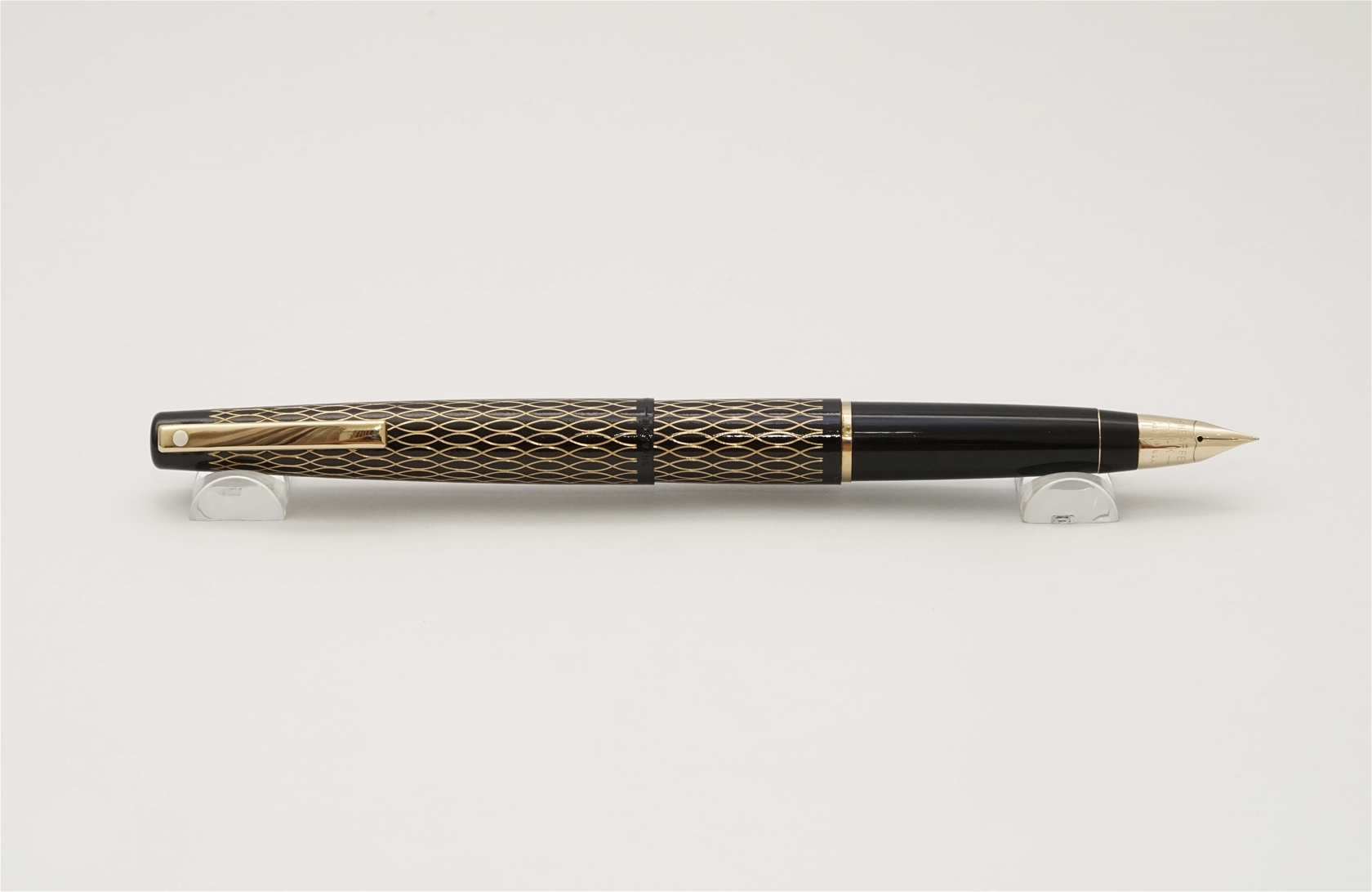 Bút máy Sheaffer Lady 632 Black Tulle 14F F