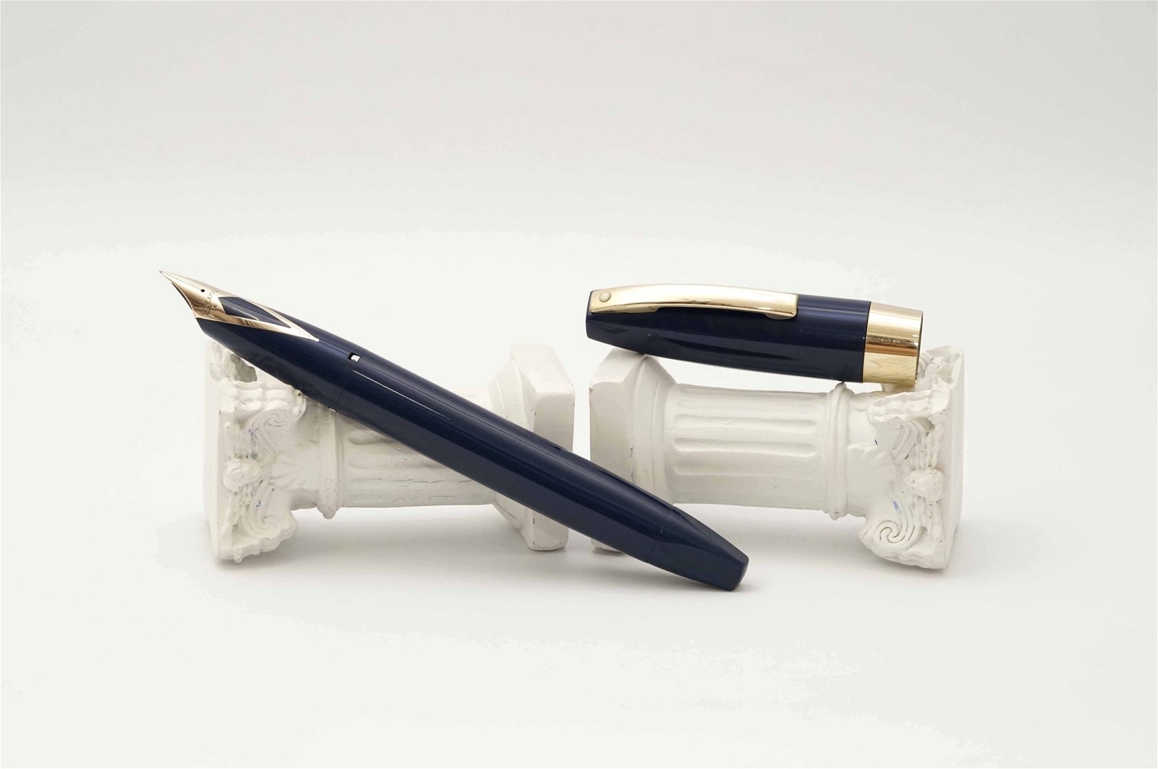 Bút máy Sheaffer PFM III Blue 14K F