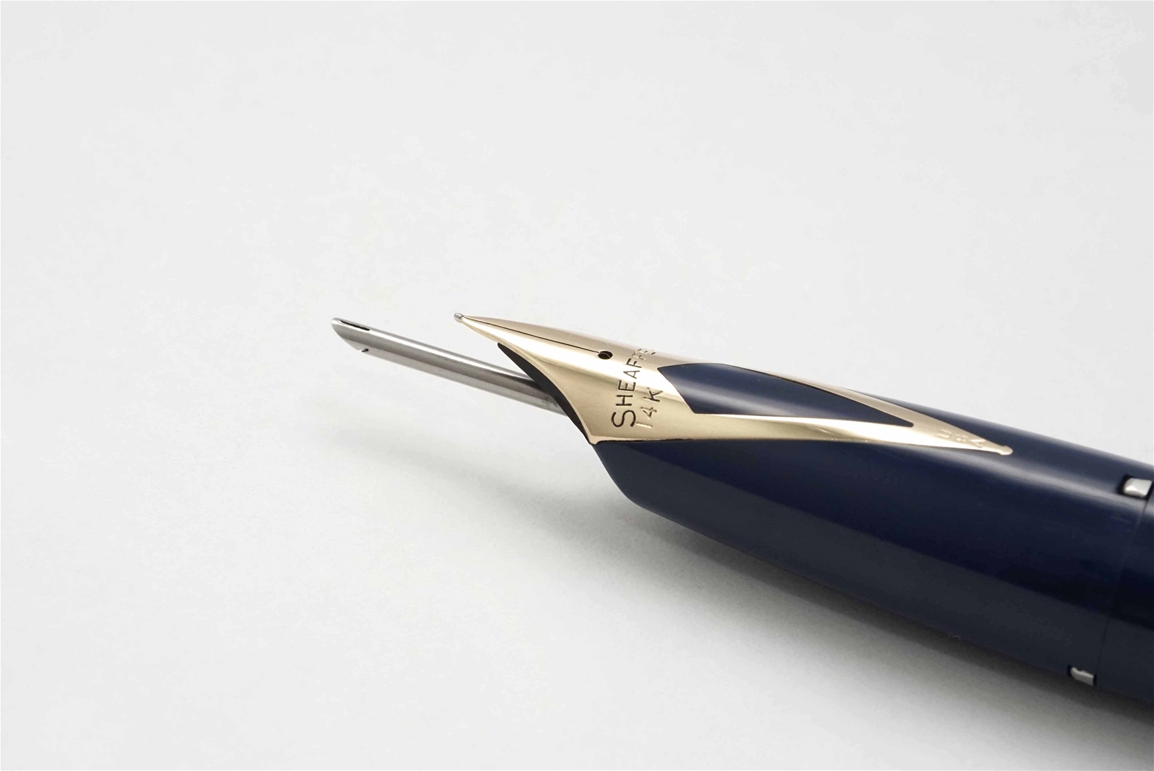 Bút máy Sheaffer PFM III Blue 14K F