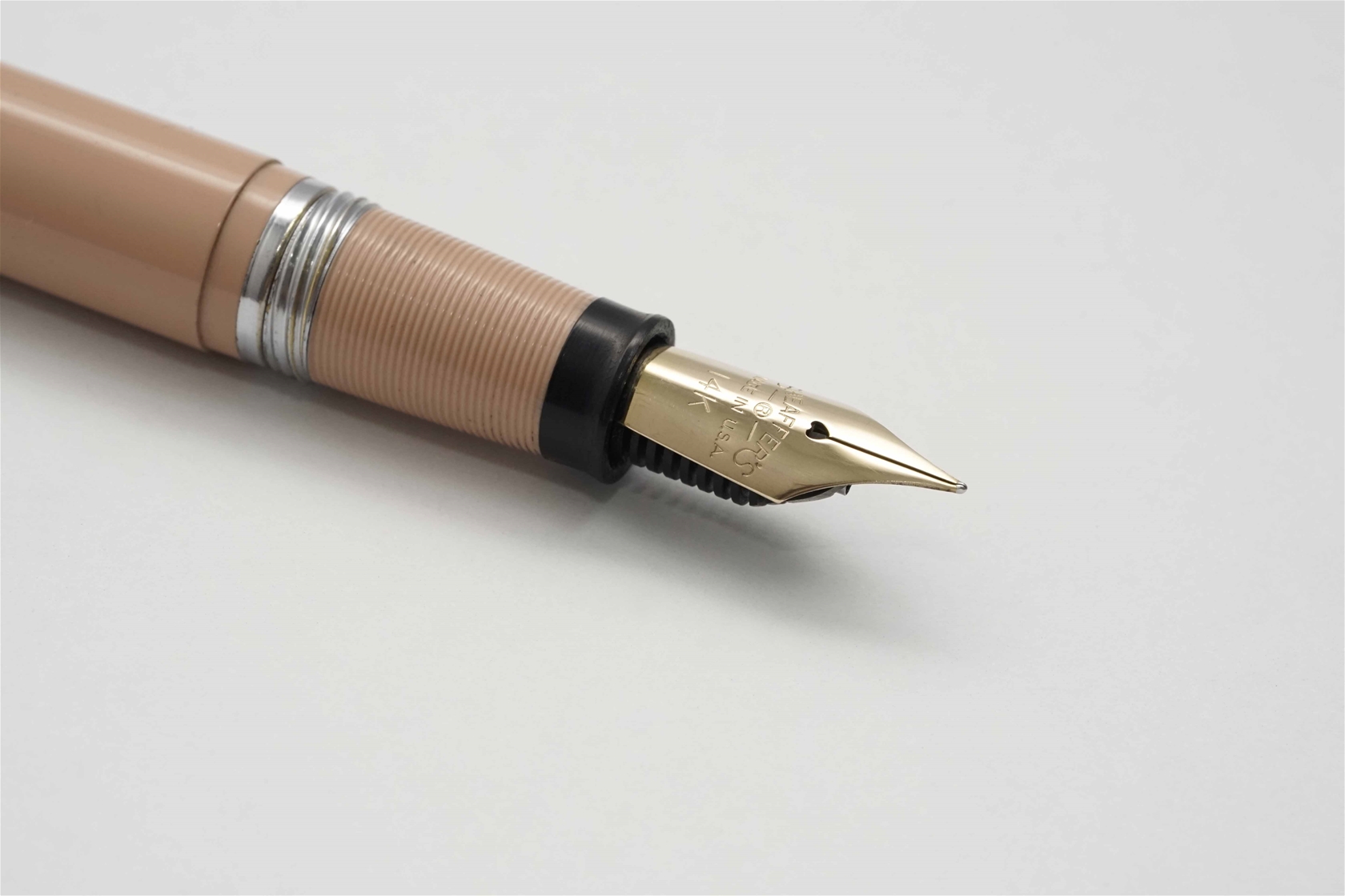 Bút máy Sheaffer Snorkel Touchdown Pink 14K F