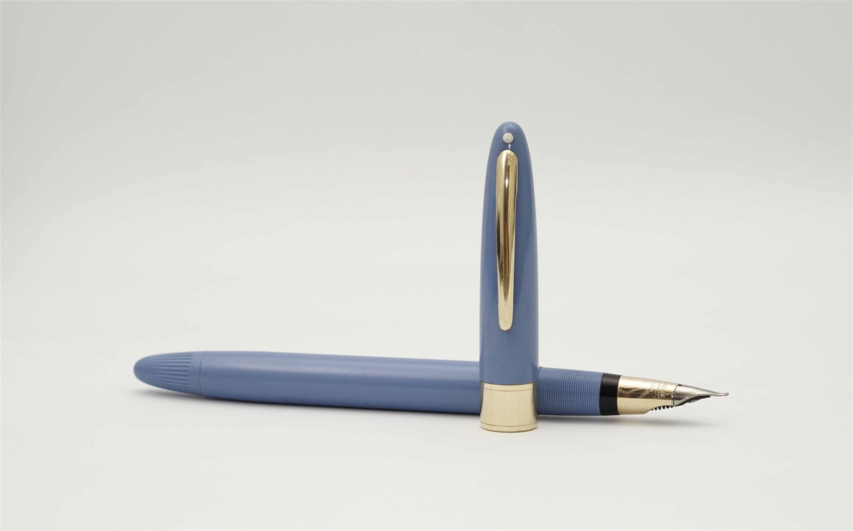 Bút máy Sheaffer Snorkel Valiant Pastel Blue 14K M