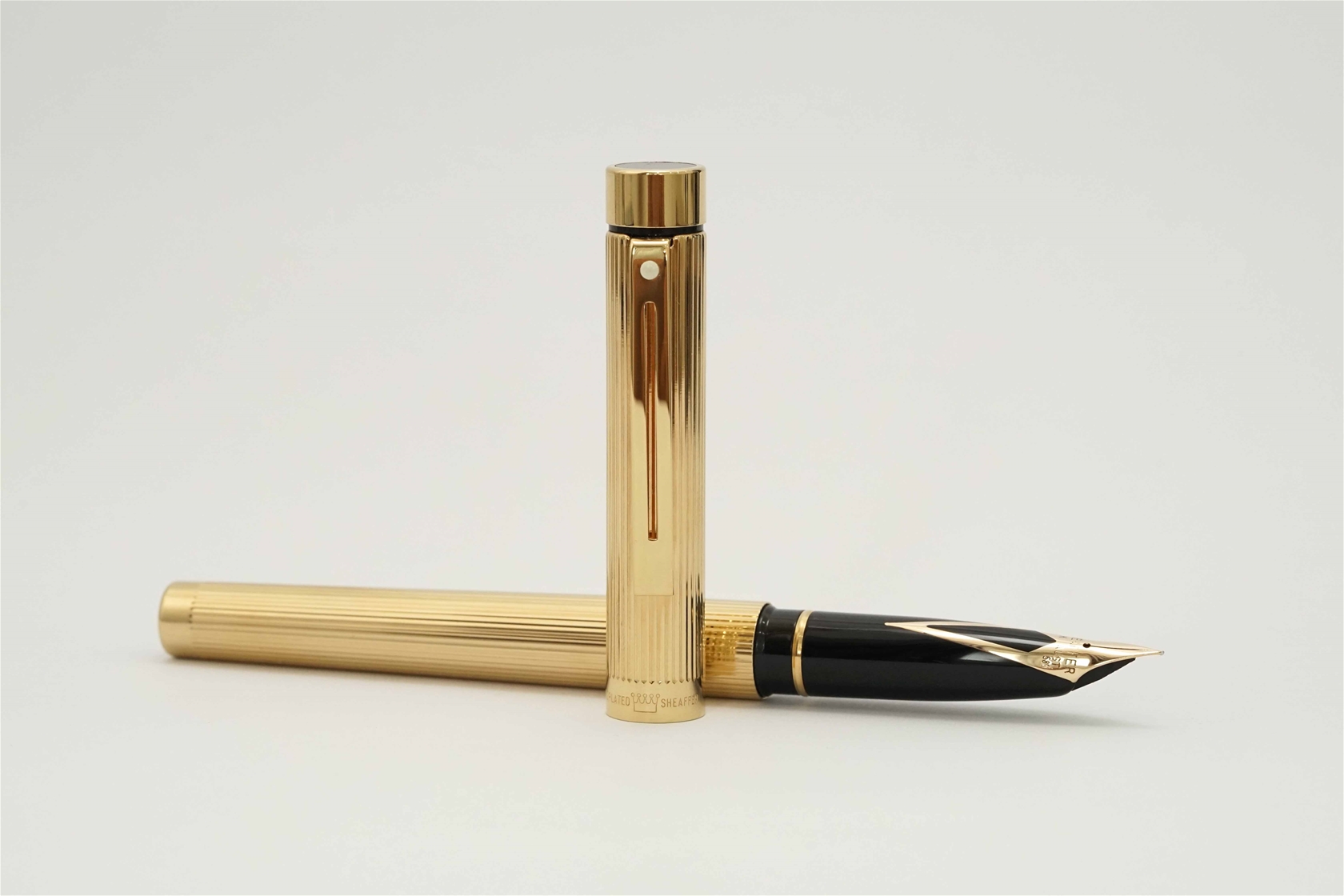 Bút máy Sheaffer Targa 1005 Gold Electroplated 14K F