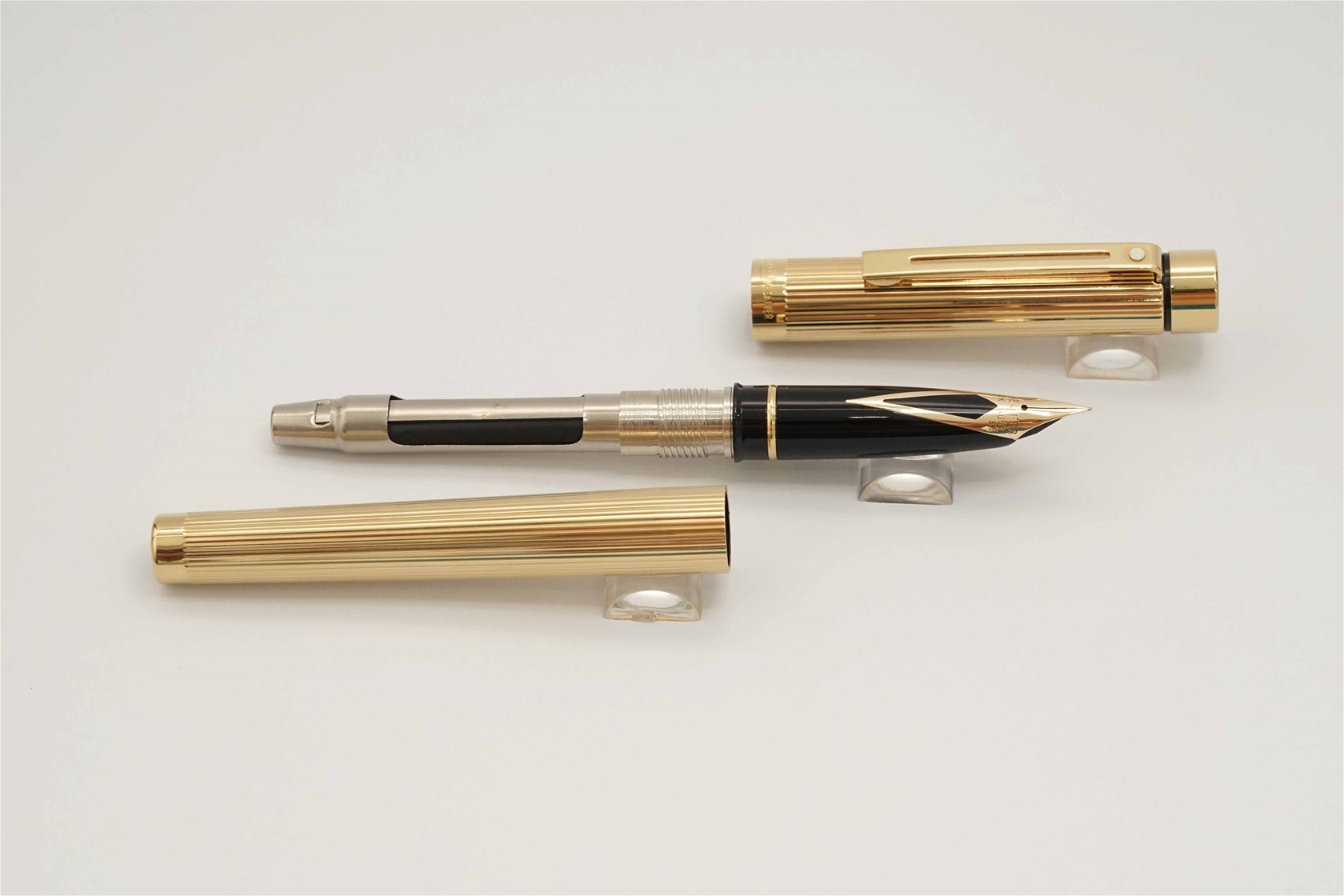 Bút máy Sheaffer Targa 1005 Gold Electroplated 14K F