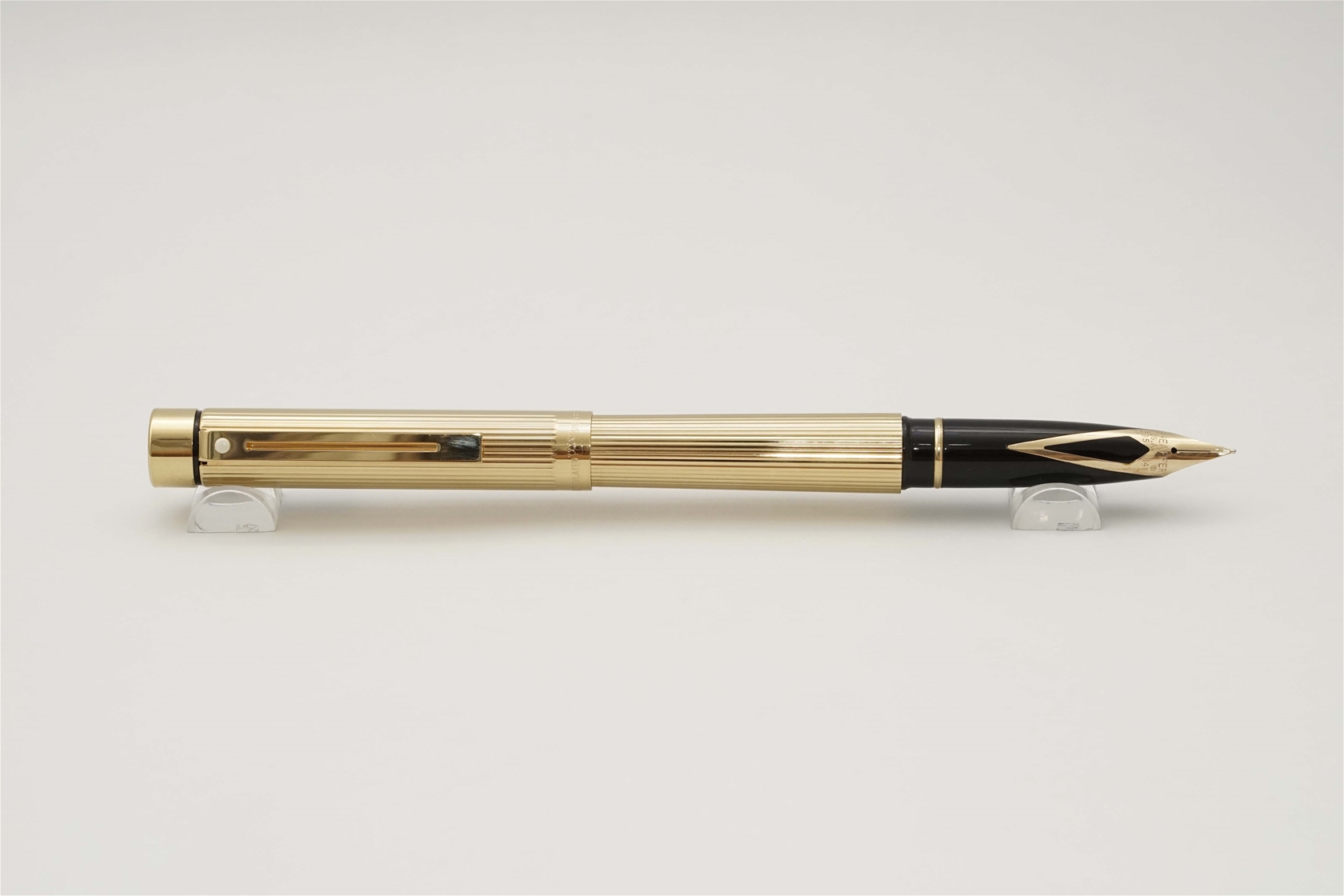 Bút máy Sheaffer Targa 1005 Gold Electroplated 14K F