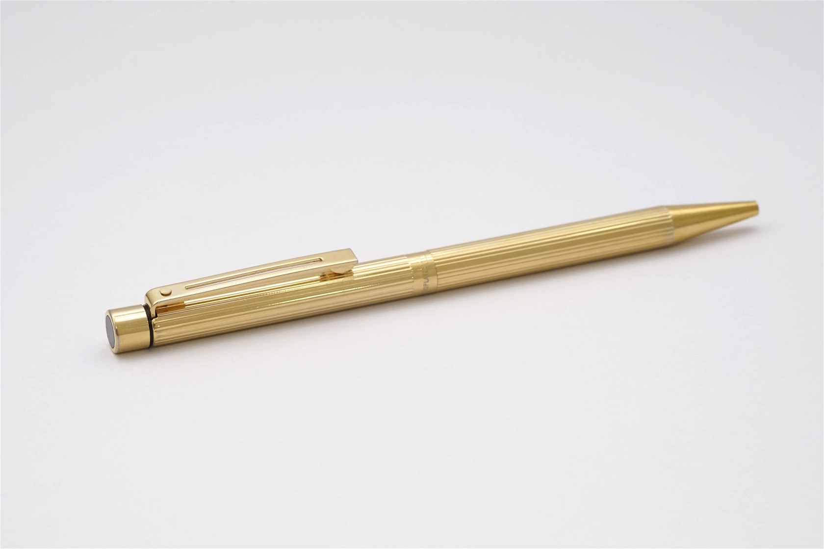 Bút bi Sheaffer Targa 1005 Gold Fluted Ballpoint Pen