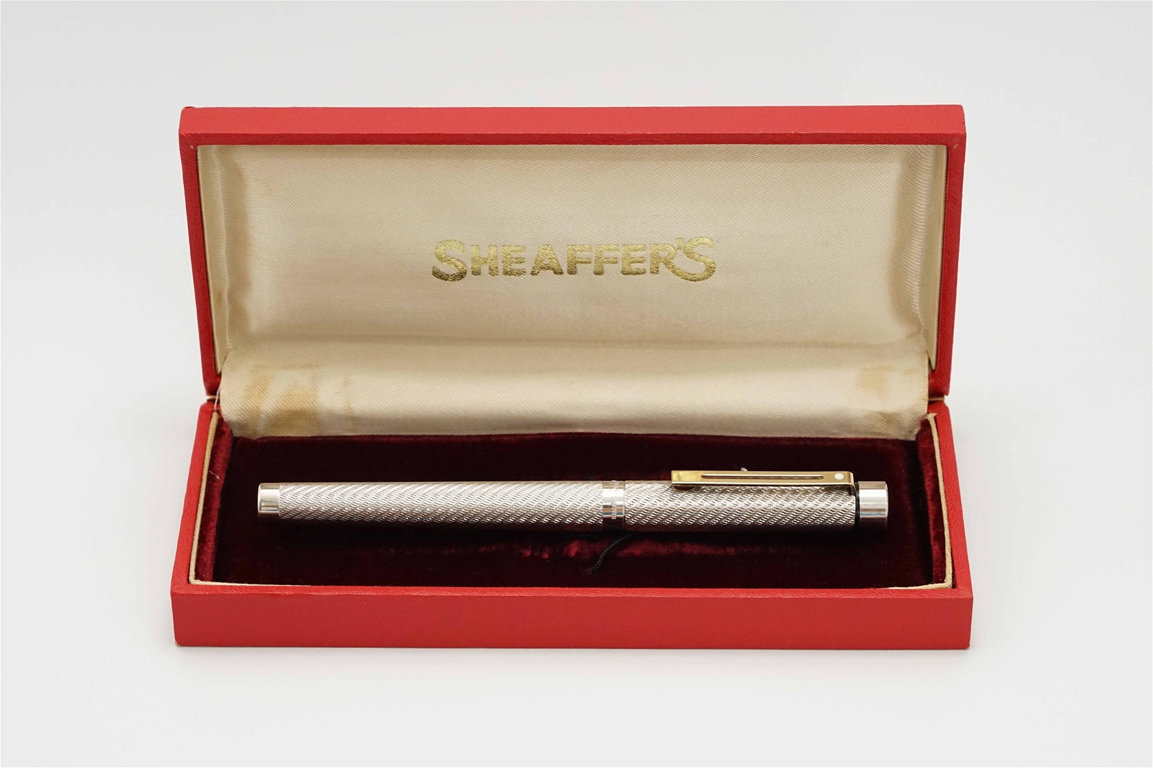 Bút máy Sheaffer Targa 1012 Spiral Silver 14K F