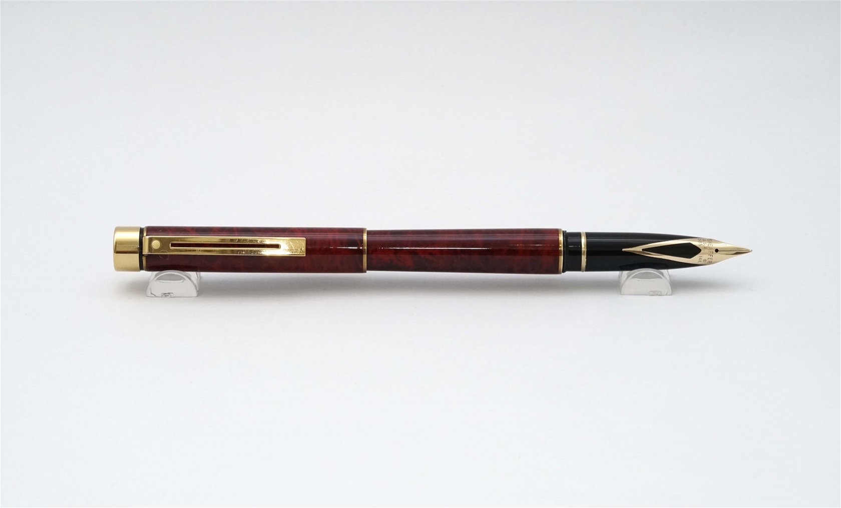 Bút máy Sheaffer Targa 1034 Red Ronce Lacquer 14K M 