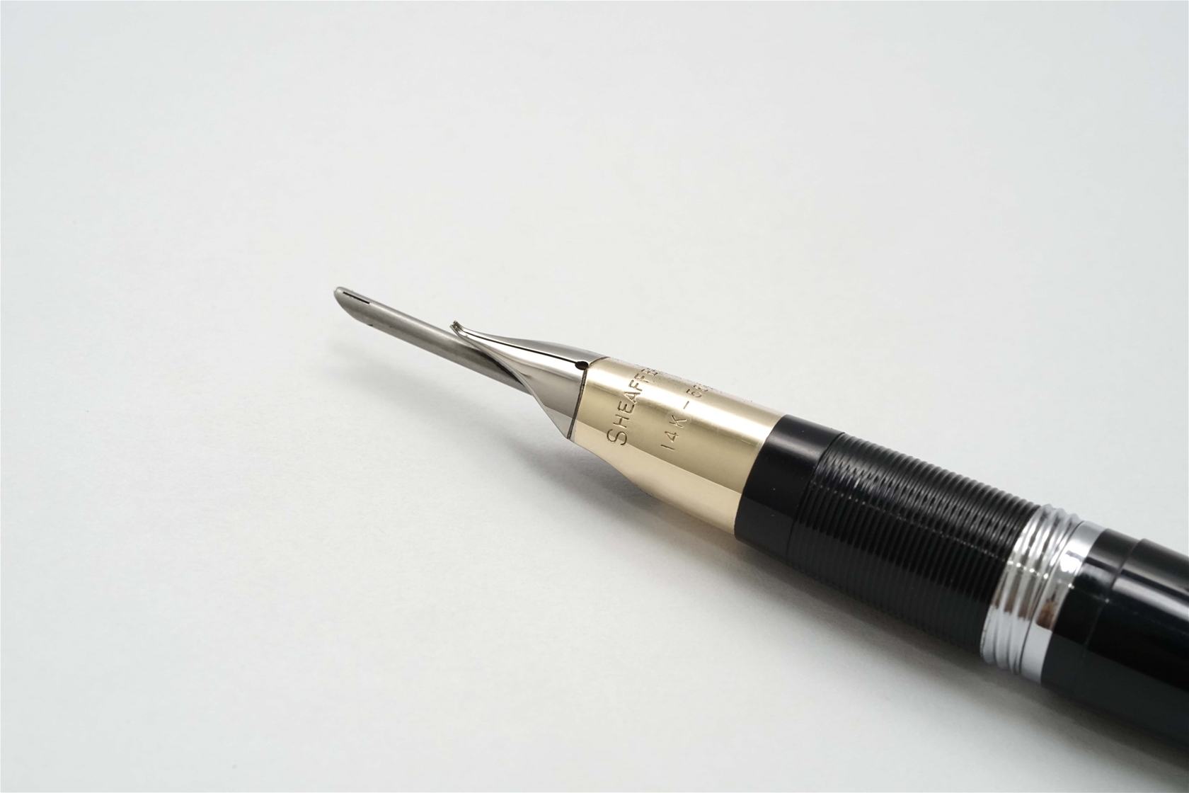 Bút máy Sheaffer Triumph Snorkel Touchdown Admiral Black 14K F