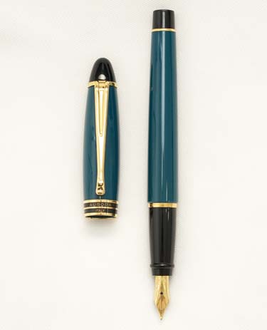 Bút máy Aurora Ipsilon Deluxe Blue Steel M