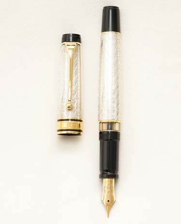 Bút máy Aurora Optima Carlo Goldoni Limited Edition 1793 18K F