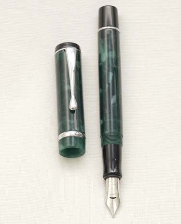 Bút máy Conklin Duragraph Forest Green & Chrome Omniflex Steel Nib