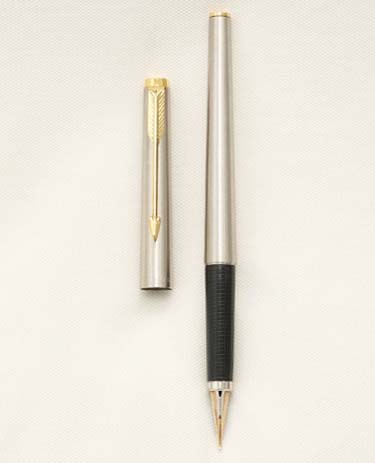 Bút máy Parker 180 Flighter Stainless Steel GT 14K XM