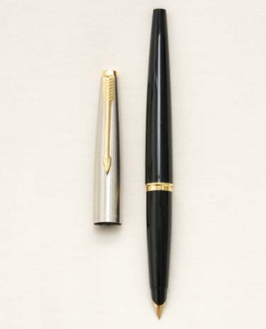 Bút máy Parker 45 Black GT 14K F