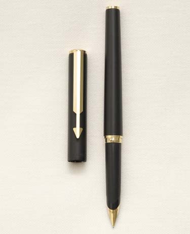 Bút máy Parker Arrow Matte Black GT Steel F
