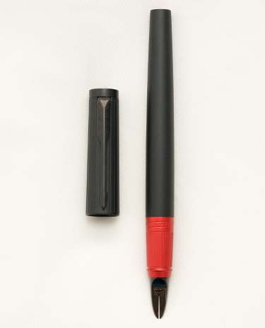 Bút bi nước Parker 5Th Ingenuity Slim Deluxe Black Red PVD