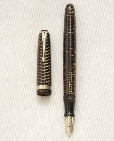 Bút máy Parker Vacumatic Gold Striped Blue Diamond 14K F
