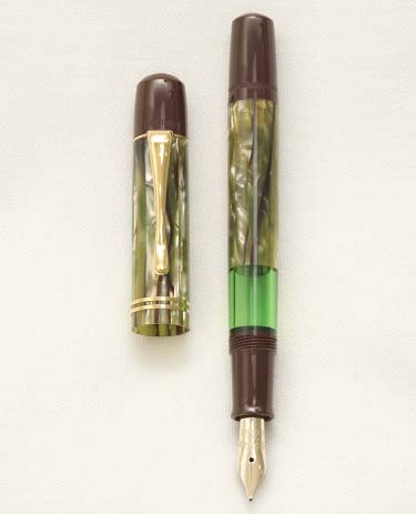 Bút máy Pelikan M101N Tortoiseshell Brown Special Edition 14K M