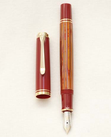 Bút máy Pelikan Souveran M600 Tortoiseshell-Red 14K EF