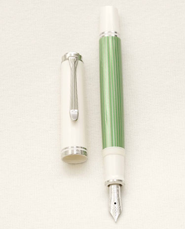 Bút máy Pelikan Souveran M605 Green White Special Edition 14K F