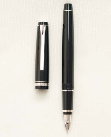 Bút máy Pilot Elabo Falcon Black 14K SM