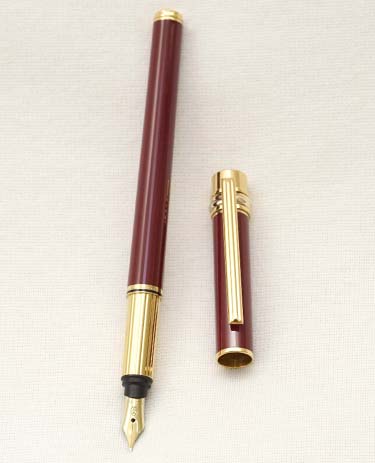 Bút máy Cartier Trinity Burgundy Lacquer & Gold 18K F