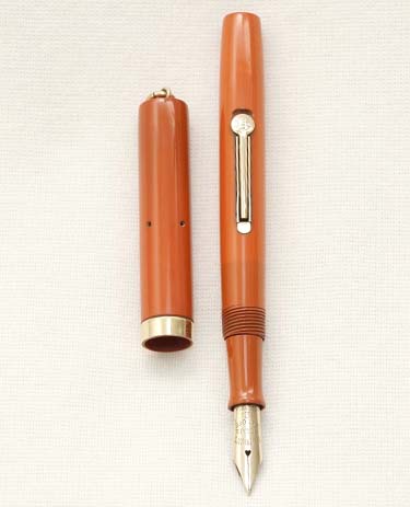 Bút máy Waterman 52 1/2 V Ring Top Cardinal Red 14K F