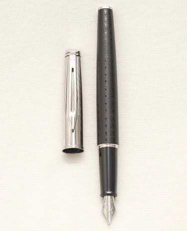 Bút máy Waterman Hemisphere Black & Chrome Cap ST Steel M