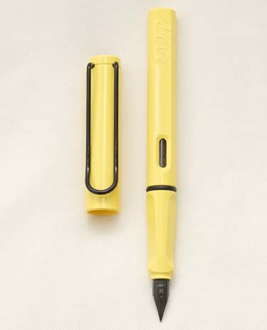 Set bút máy Lamy Safari Line Friends Sally Special Edition Steel EF