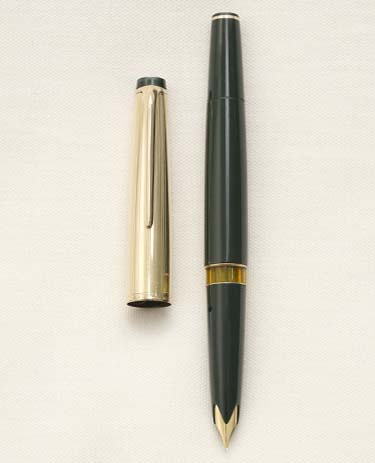Bút máy Montblanc Meisterstuck No 72 Green & Gold Filled Cap 14K F
