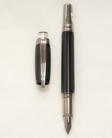 Bút máy Montblanc Starwalker Extreme 14K F