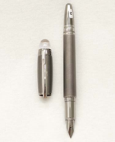 Bút máy Montblanc Starwalker Midnight Black Metal 14K M 