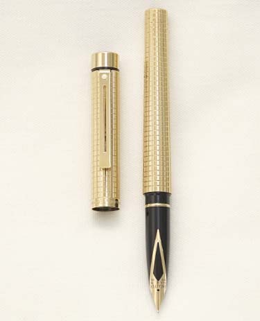 Bút máy Sheaffer Targa 1011 Diamond Squares Gold Electroplated 14K F